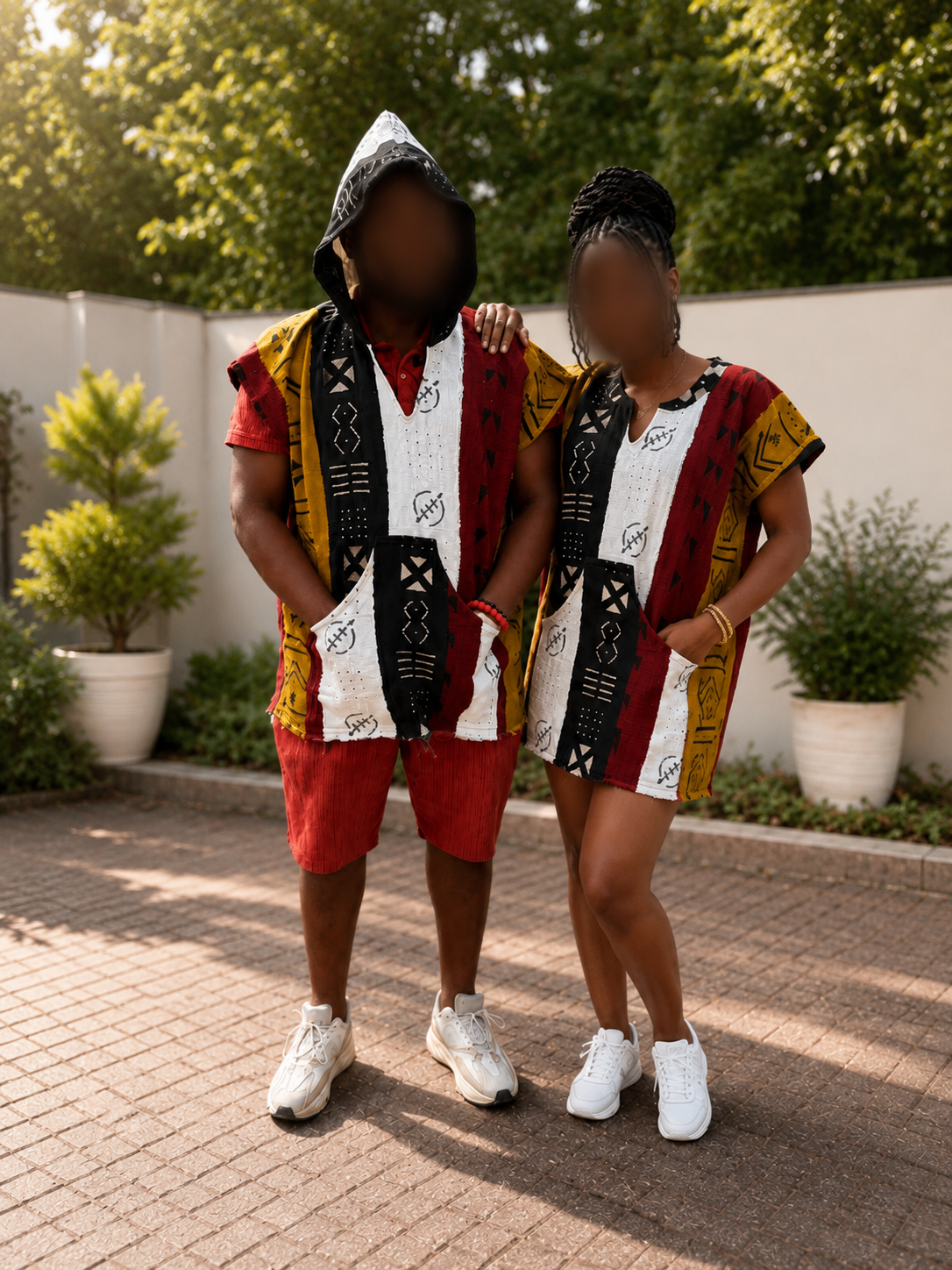Nico Bogolan-Boubou mit Kapuze – Unisex
