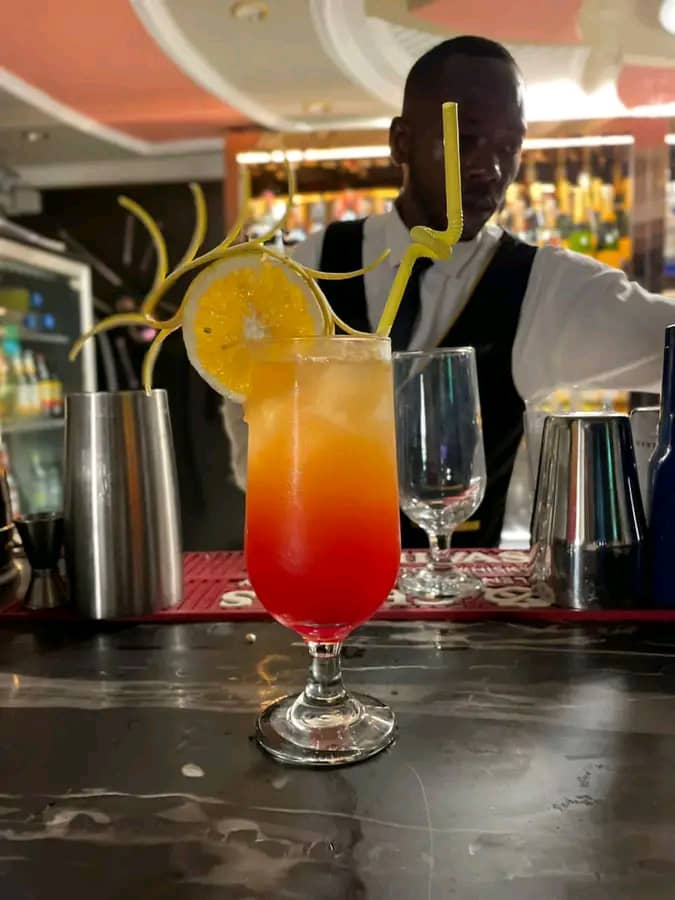 cocktails & cocktails