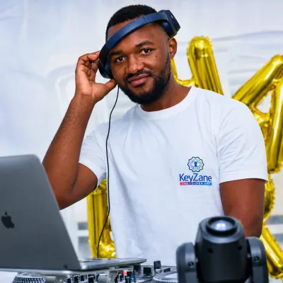 Dj Master