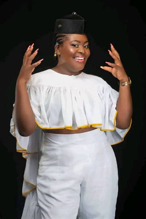 Antoinette Pulchérie – Voix satirique